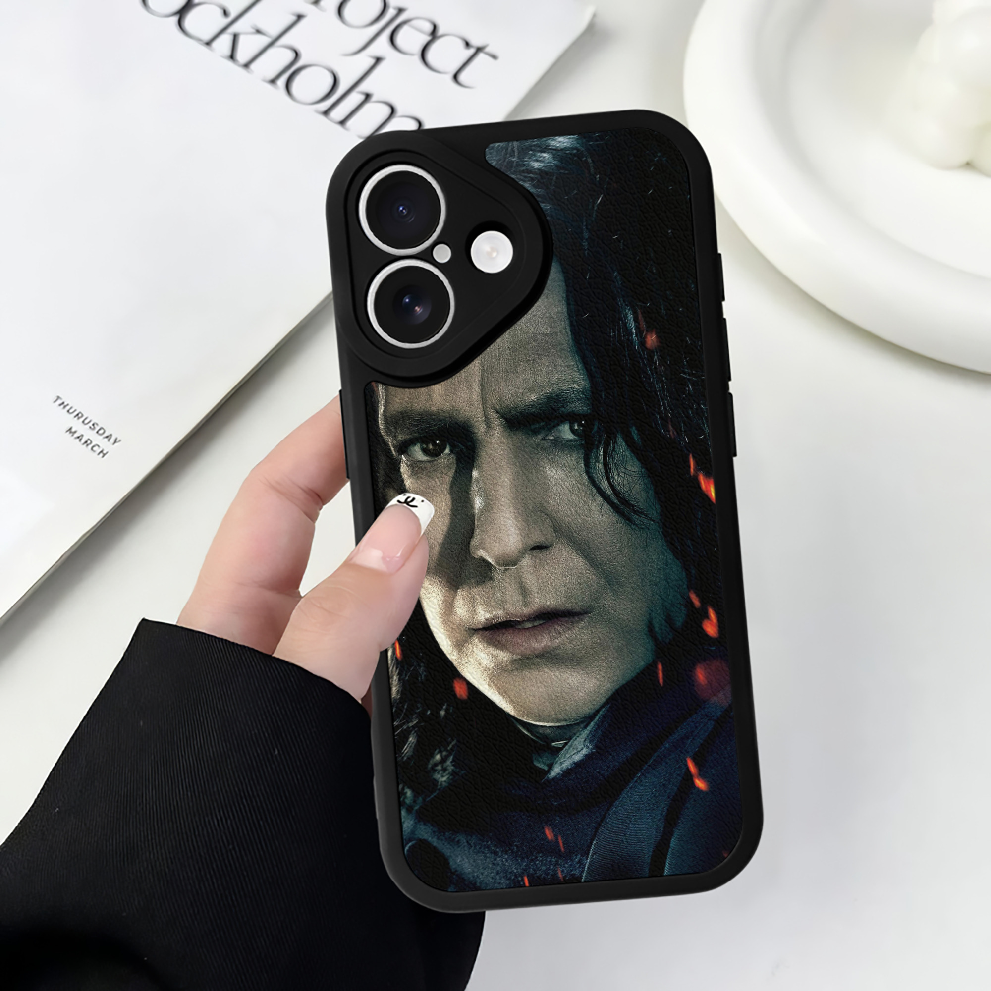 （画像用） Harry Potter ハリー・ポッターシリーズ 【iPhone 16シリーズ対応】シリコンスマホケース（レザー調） 材質：シリコン